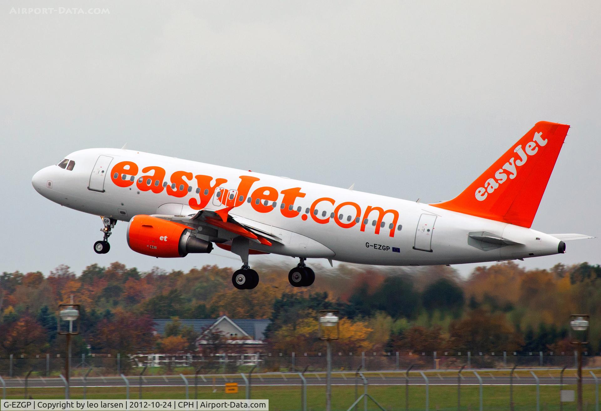 G-EZGP, 2011 Airbus A319-111 C/N 4787, Copenhagen 24.10.2012