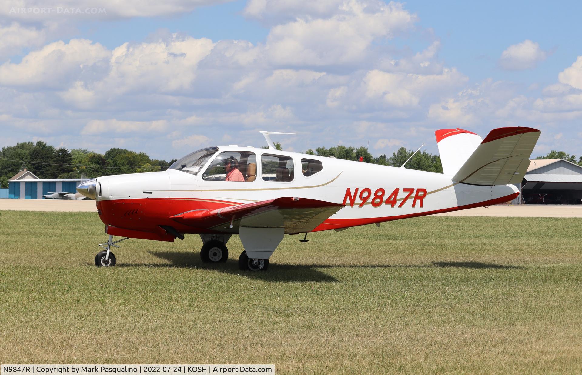 N9847R, 1960 Beech M35 Bonanza C/N D-6380, Beech M35