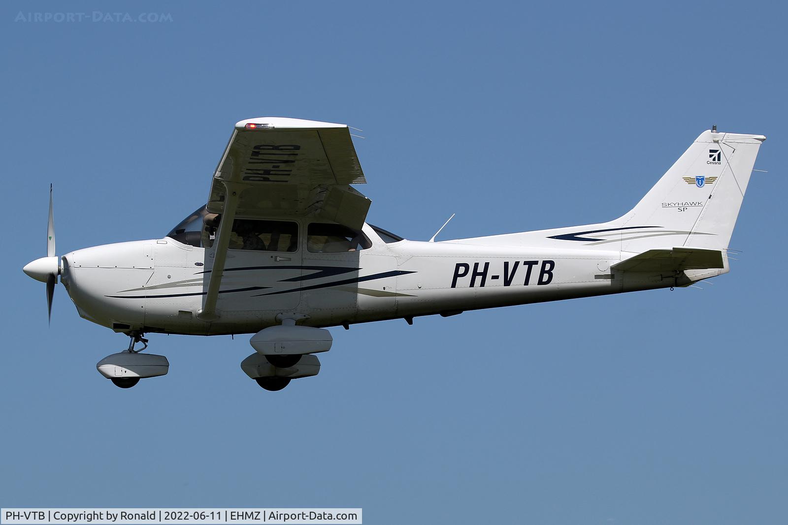PH-VTB, 2007 Cessna 172S Skyhawk SP C/N 172S10597, at ehmz