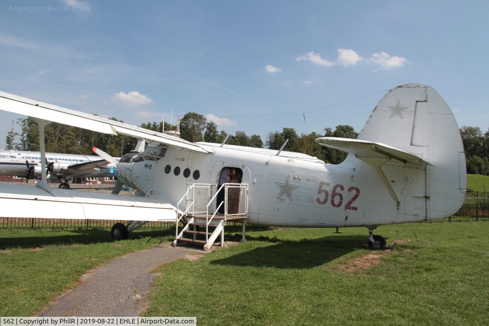 562, Antonov An-2R C/N 1G172-48, '562' (19 LitAF) Antonov (PZL-Mielec) An-2R 'SovAF' Aviodrome Lelystad