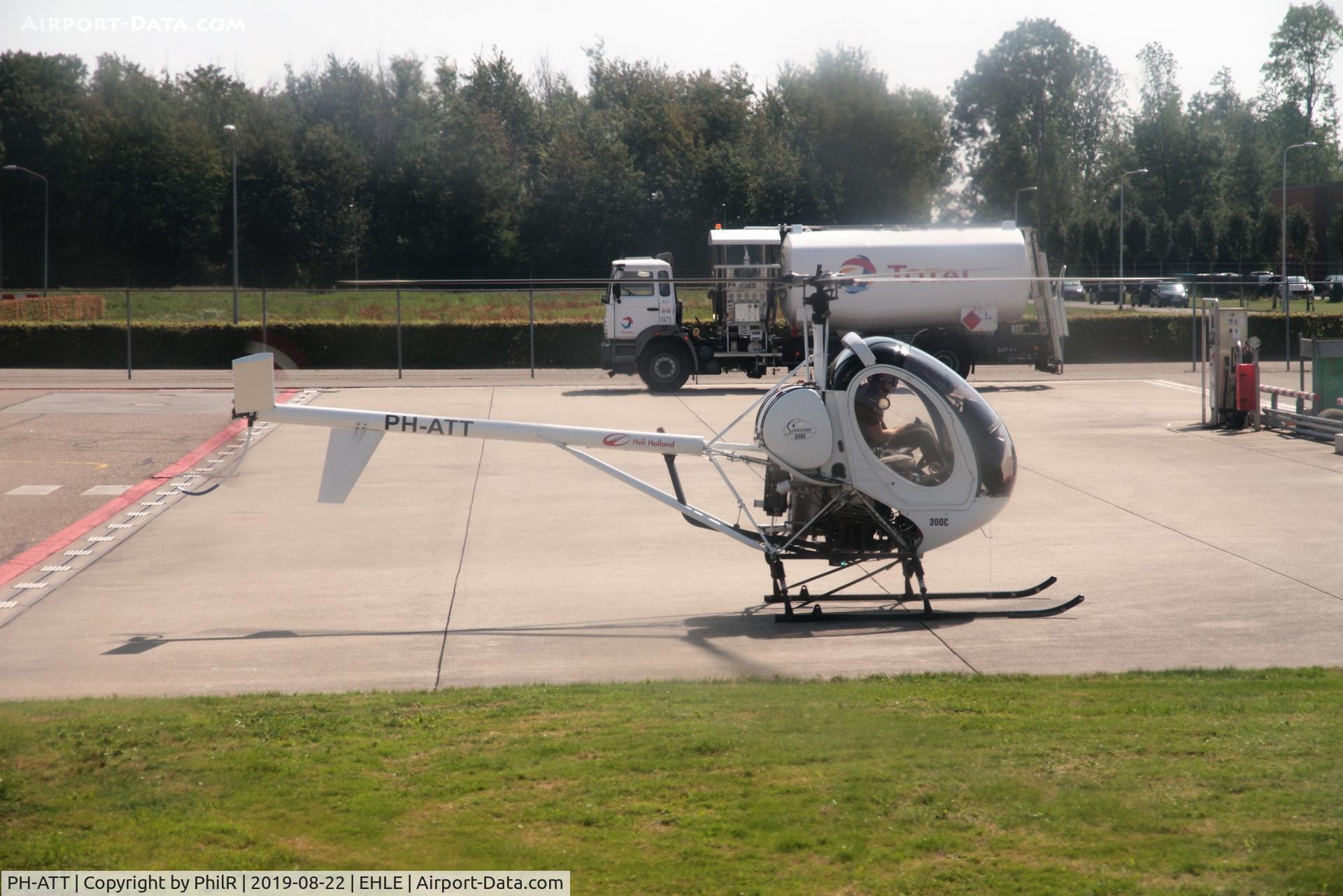 PH-ATT, Schweizer 300C C/N S1787, PH-ATT 1999 Schweizer 300C Lelystad