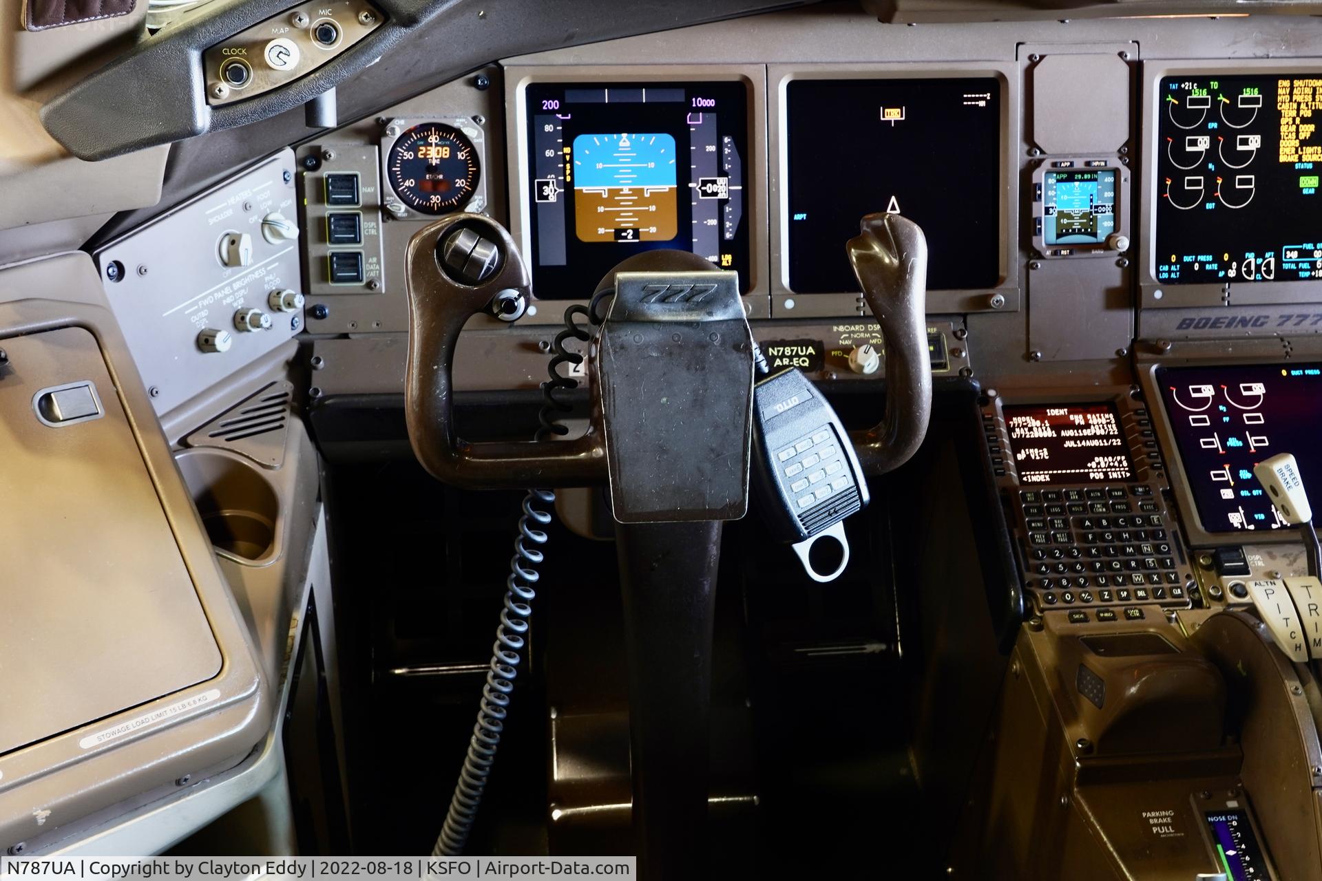 N787UA, 1997 Boeing 777-222 C/N 26939, Flightdeck SFO 2022.