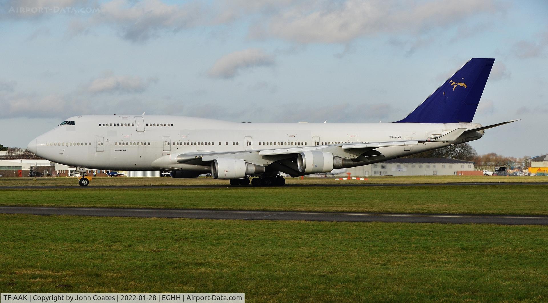 TF-AAK, 2003 Boeing 747-428 C/N 32868, Arriving on 26