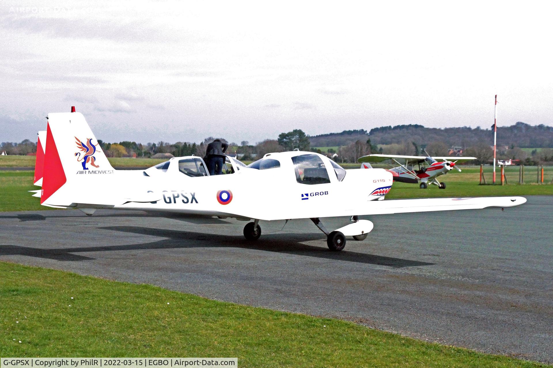 G-GPSX, 1988 Grob G-115A C/N 8040, G-GPSX 1988 Grob G115A Halfpenny Green
