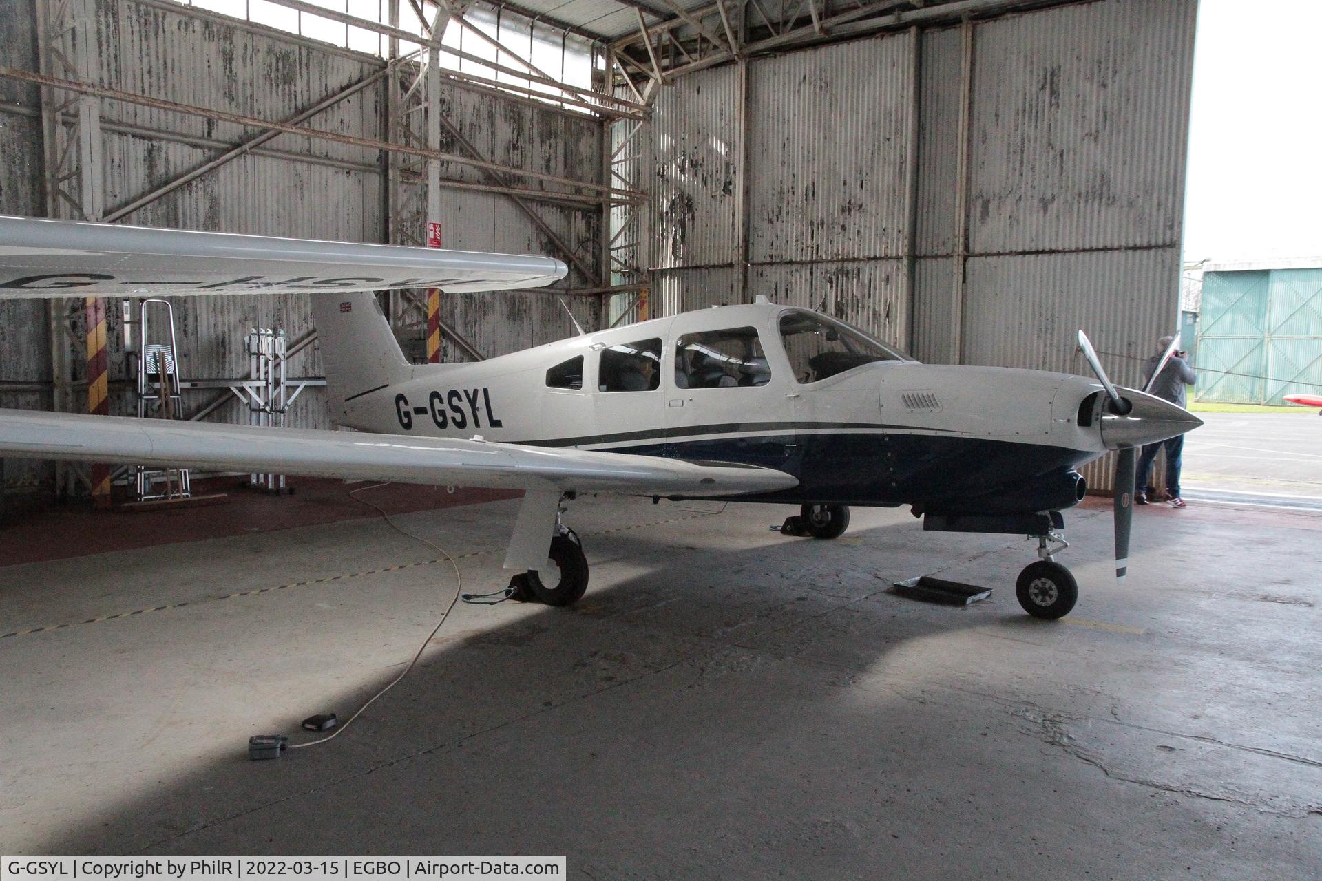 G-GSYL, 1979 Piper PA-28RT-201T Turbo Arrow IV C/N 28R-7931104, G-GSYL 1979 Piper Pa-28RT Turbo Cherokee Arrow lV Halfpenny Green