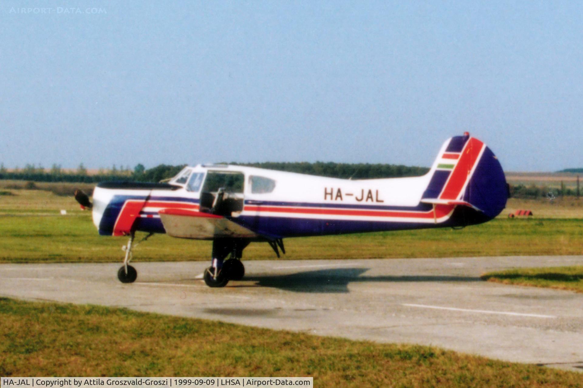 HA-JAL, 1980 Yakovlev Yak-18T C/N 22202047216, LHSA - Szentkirályszabadja Airport, Hungary - 1999 Airshow