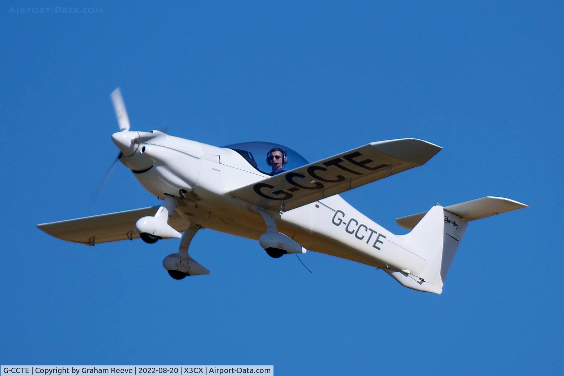 G-CCTE, 2004 Dyn'Aero MCR-01 C/N PFA 301-13268, Departing from Northrepps.