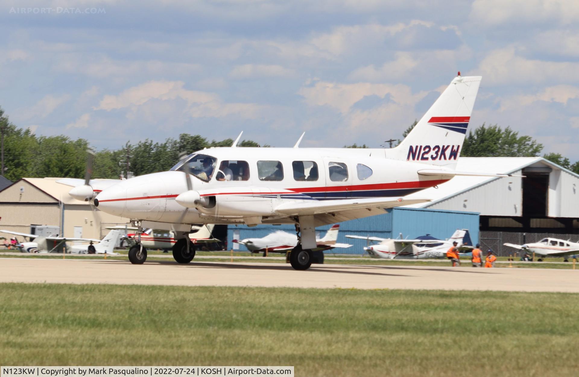 N123KW, 1968 Piper PA-31-310 Navajo C/N 31-198, Piper PA-31-310