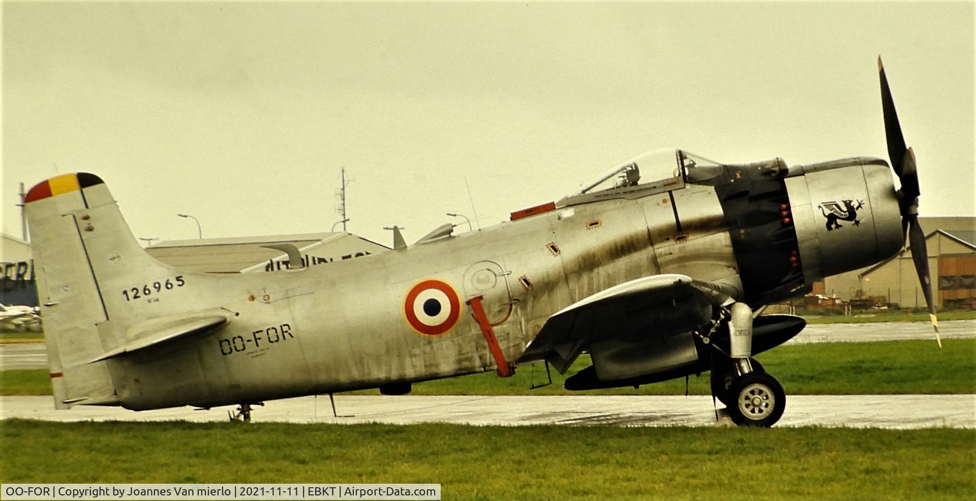 OO-FOR, 1952 Douglas A-1D Skyraider (AD-4NA) C/N 7765, Slide scan