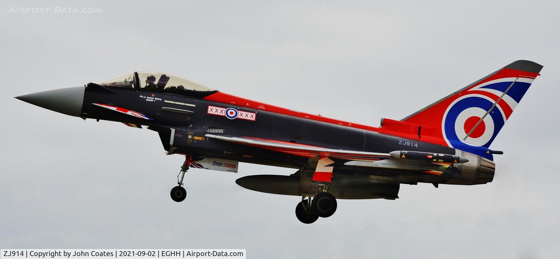 ZJ914, 2005 Eurofighter EF-2000 Typhoon FGR4 C/N 0051/BS005, About to land 08