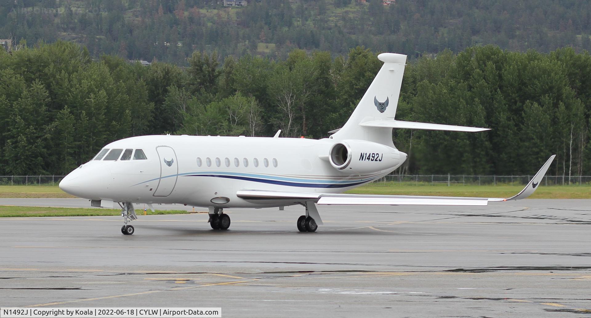 N1492J, 2005 Dassault Falcon 2000EX C/N 62, Again in Kelowna