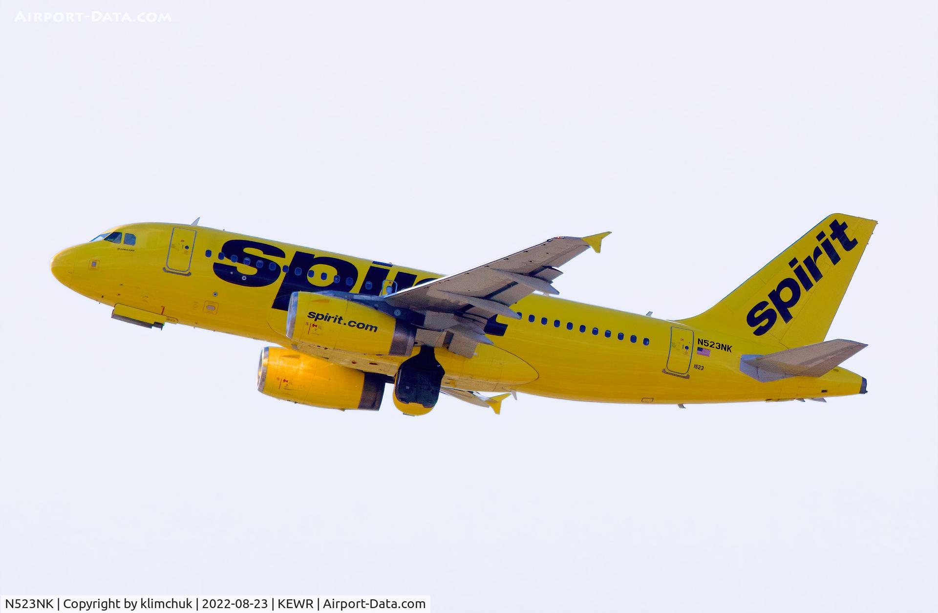 N523NK, 2006 Airbus A319-132 C/N 2898, Taking off