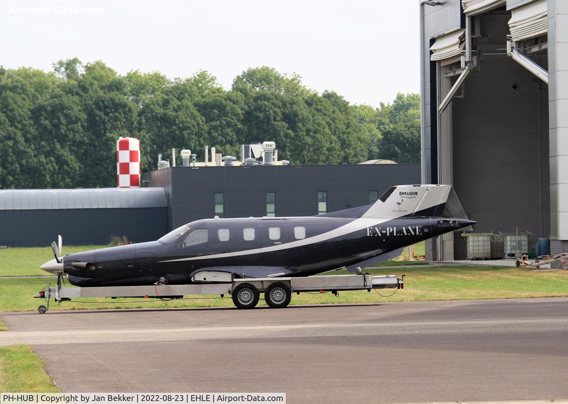 PH-HUB, 1997 Socata TBM-700 C/N 127, Former PH-HUB. After the emergency landing in 2013 was the plane written off. Now you can rent it for events as a bar