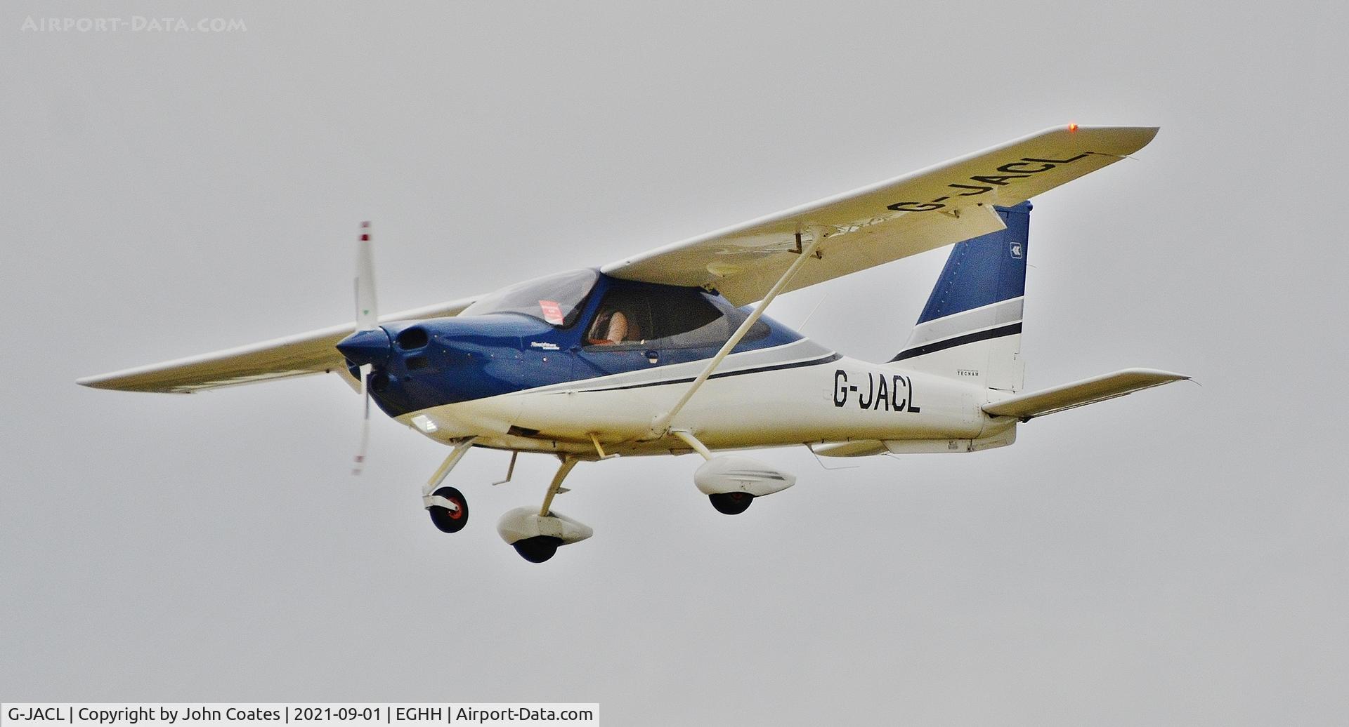 G-JACL, 2018 Tecnam P-2010 C/N 066, On approach to 08