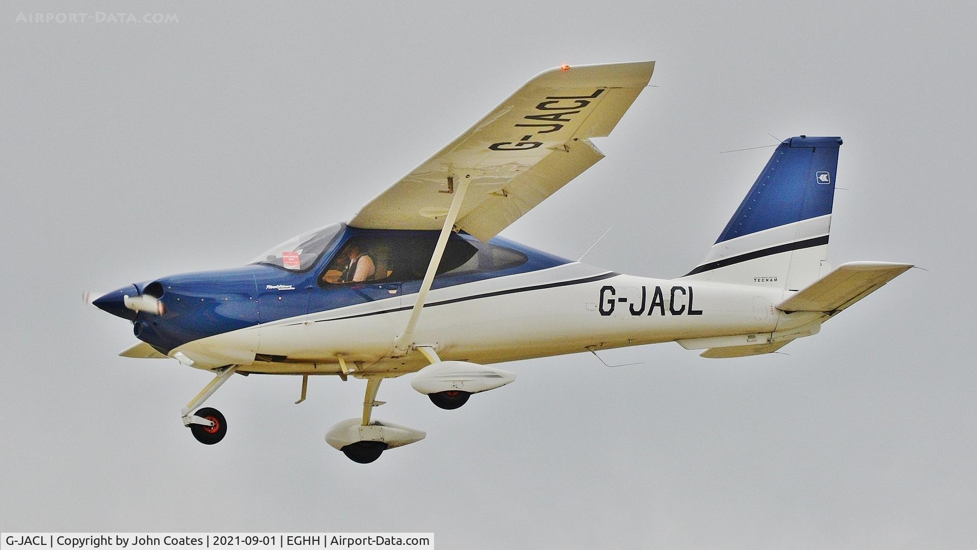 G-JACL, 2018 Tecnam P-2010 C/N 066, Final approach to 08