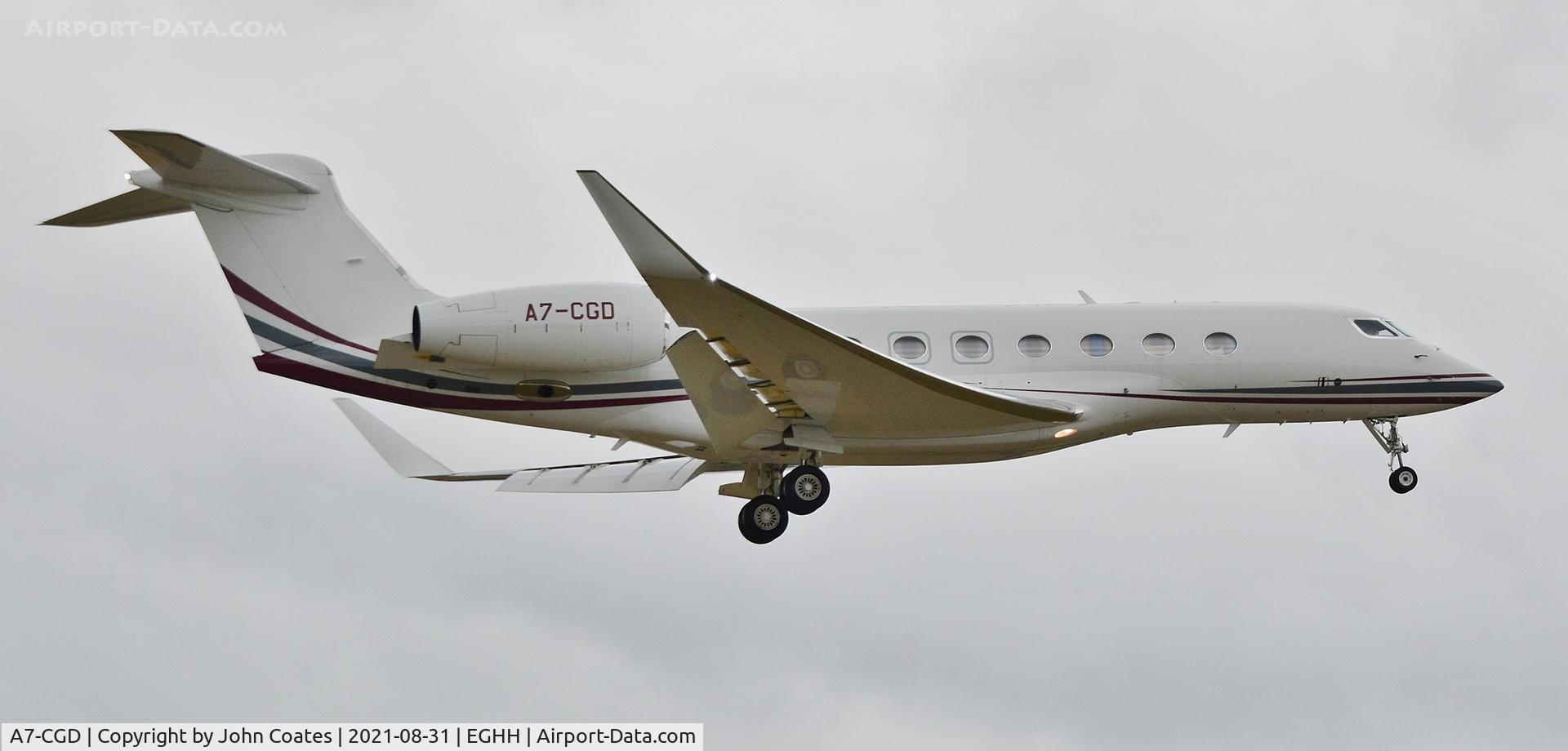 A7-CGD, 2017 Gulfstream Aerospace G650 (G-VI) C/N 6271, Final approach to 08