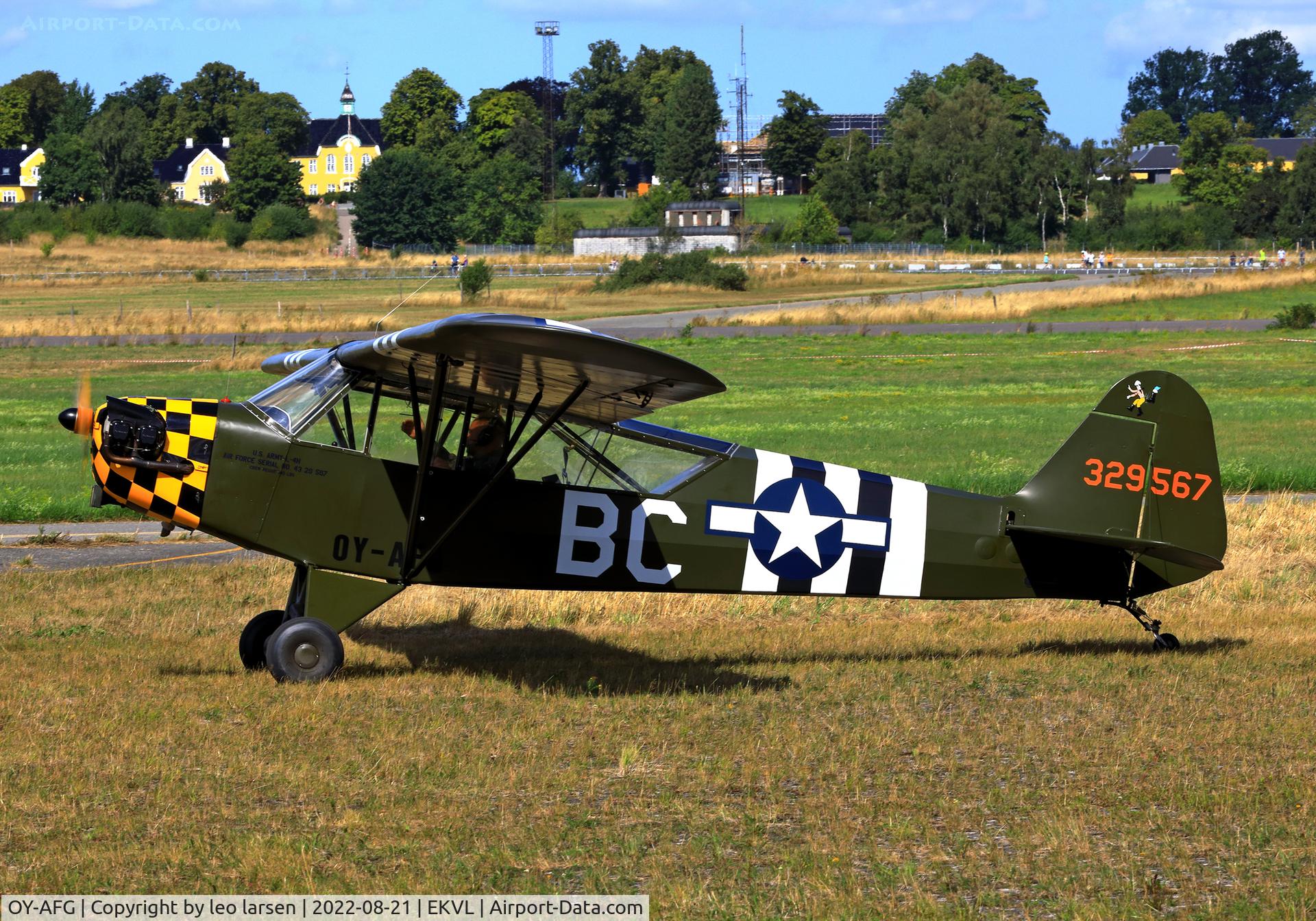 OY-AFG, 1943 Piper L-4H Grasshopper (J3C-65D) C/N 10858, Værløse 21.8.2022