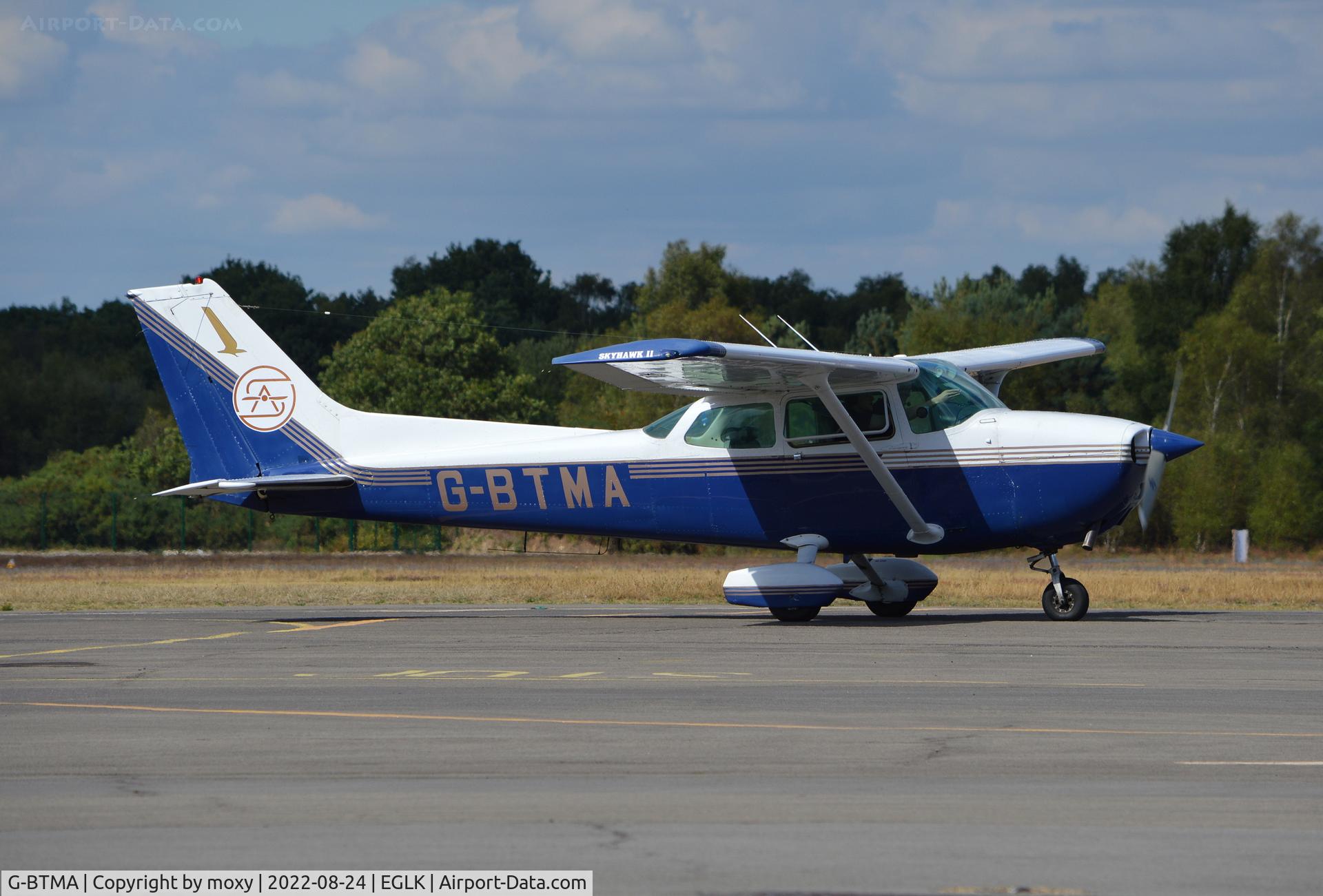 G-BTMA, 1980 Cessna 172N C/N 172-73711, Cessna 172N Skyhawk at Blackbushe.