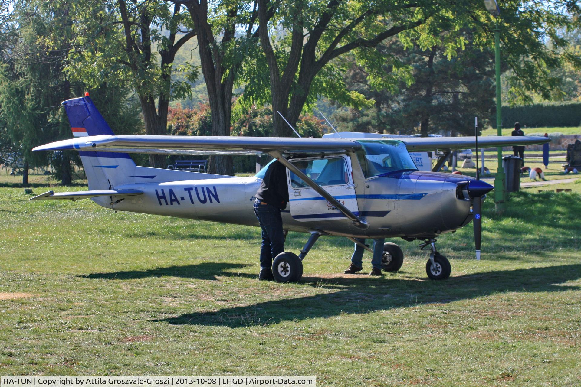 HA-TUN, 1976 Cessna 150M C/N 15078359, LHGD - Gödöllö Airport, Hungary