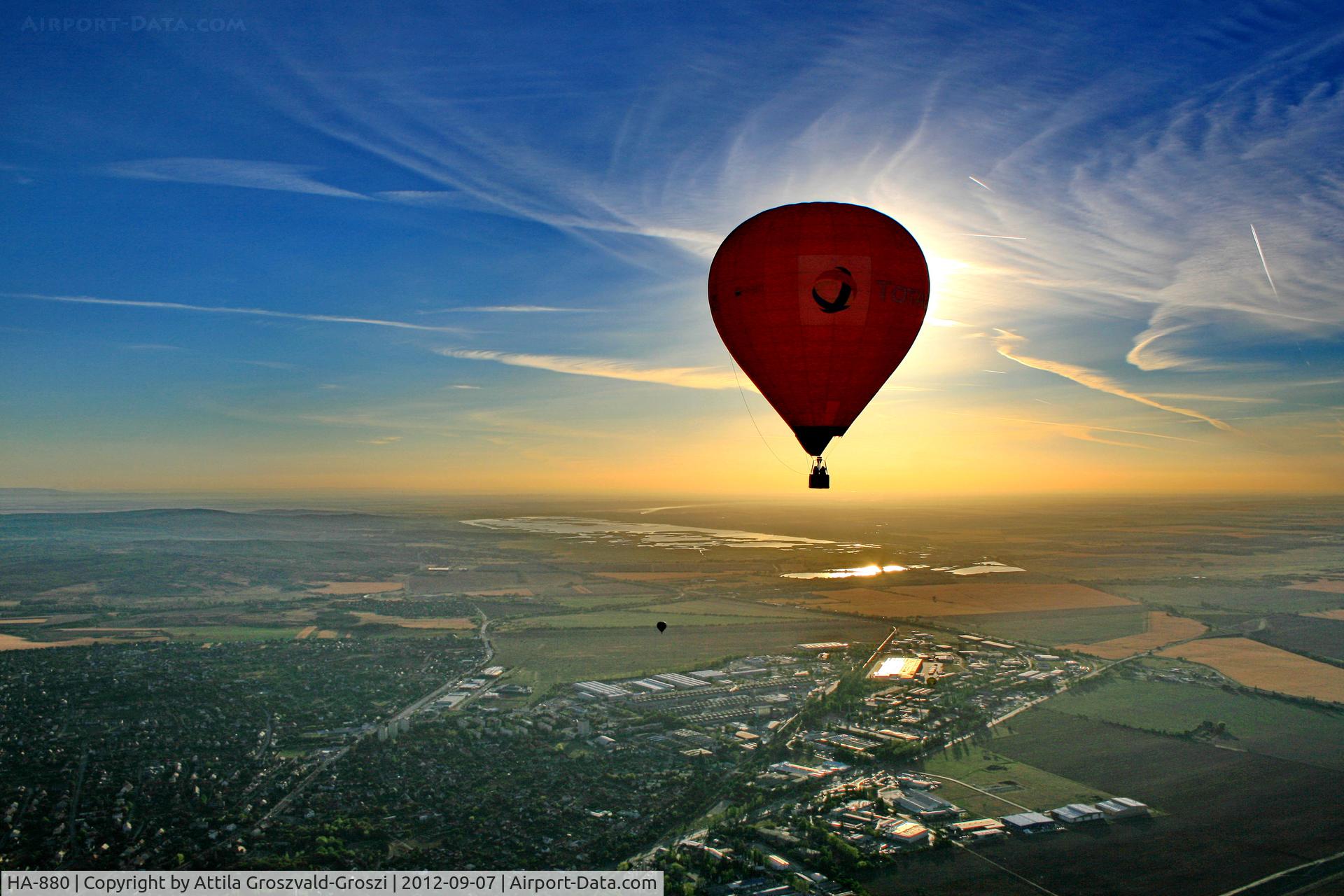 HA-880, 2004 Sup-Air B C/N 1/2004, Székesfehérvár, Hungary - Velencei tavi hölégballon karnevál 2012