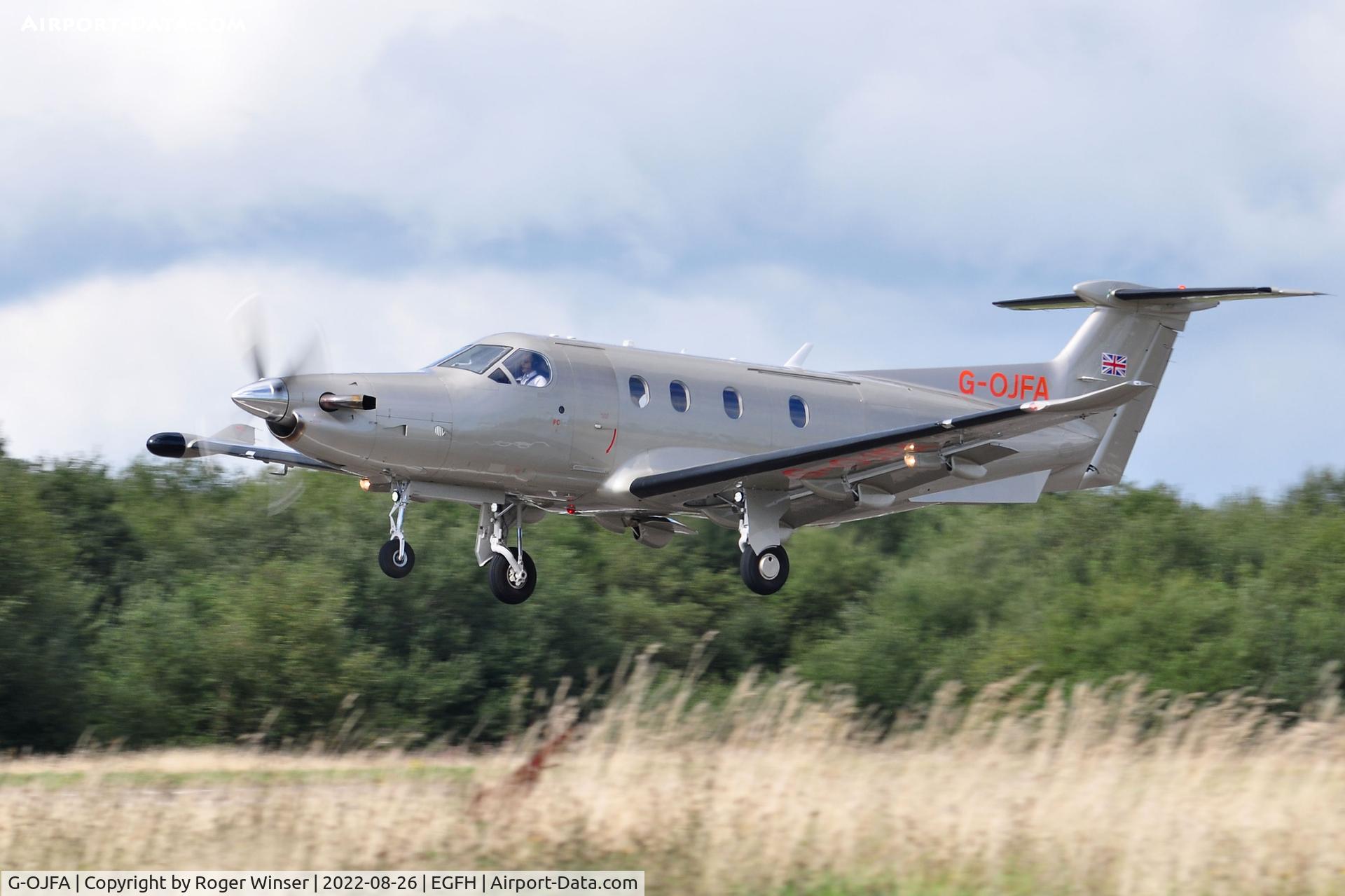 G-OJFA, 2009 Pilatus PC-12/47E C/N 1148, Visiting PC-12 departing Runway 22.