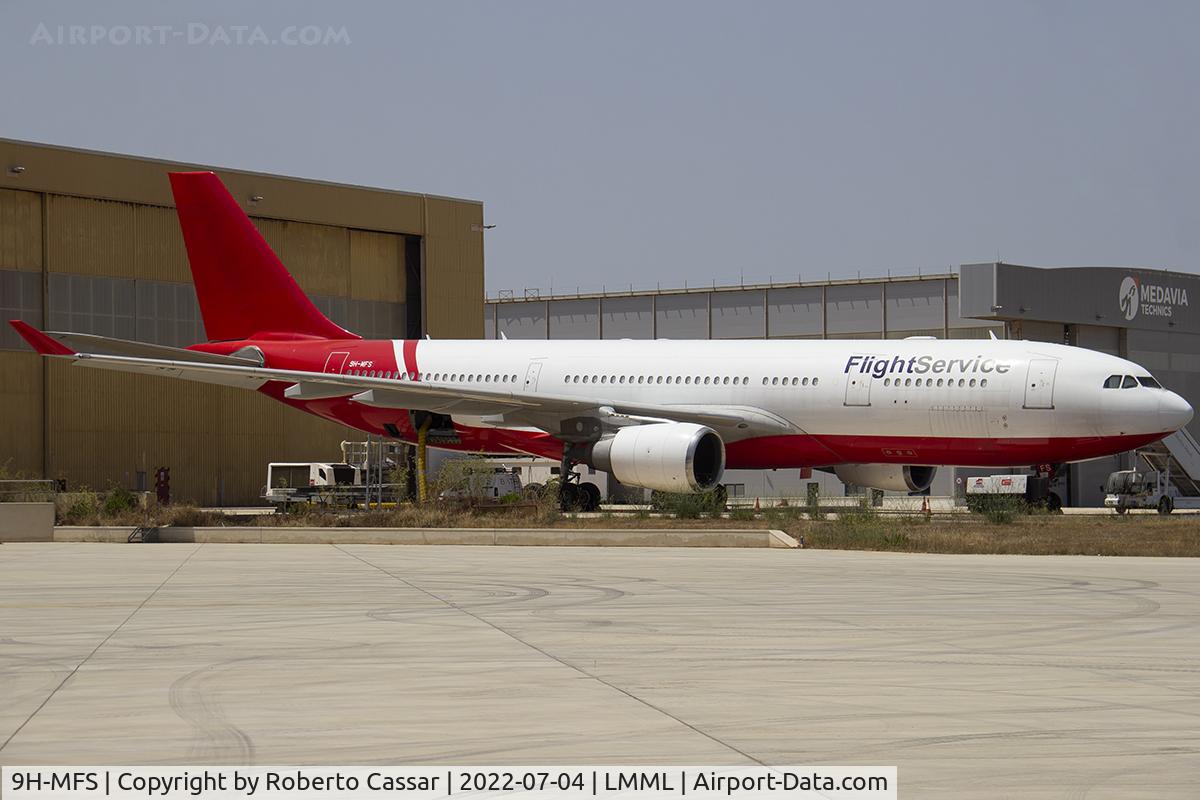 9H-MFS, 2005 Airbus A330-203 C/N 700, Medavia Apron