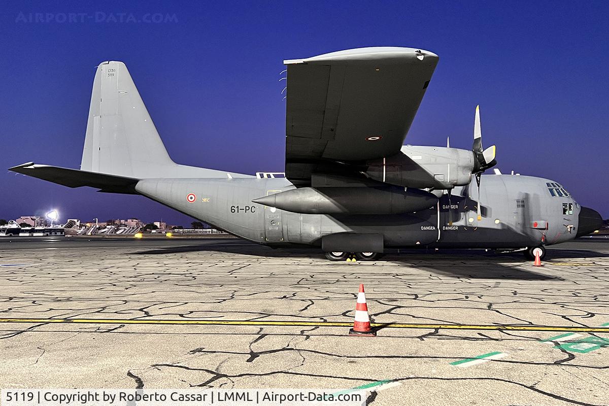 5119, 1987 Lockheed C-130H Hercules C/N 382-5119, Park 9