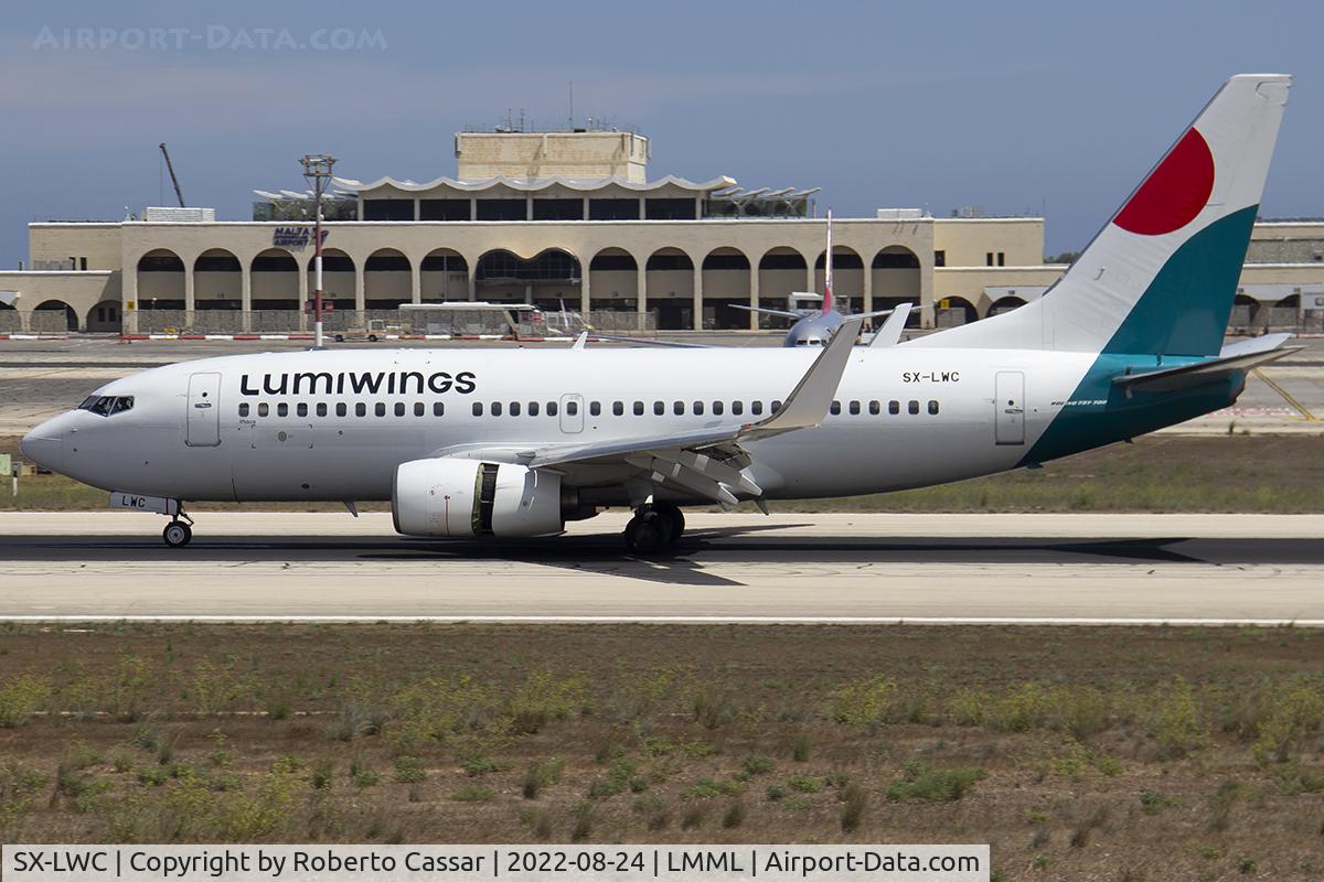 SX-LWC, 2003 Boeing 737-7K2 C/N 30659, Runway 31