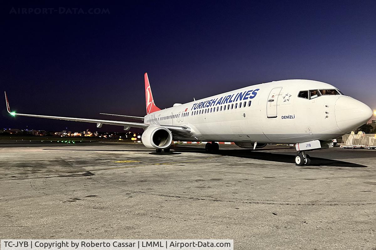 TC-JYB, 2011 Boeing 737-9F2/ER C/N 40974, Park 9