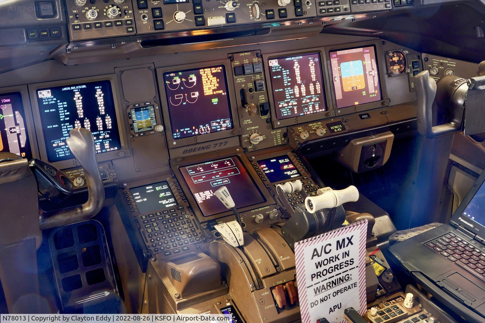 N78013, 1999 Boeing 777-224 C/N 29861, SFO 2022.
