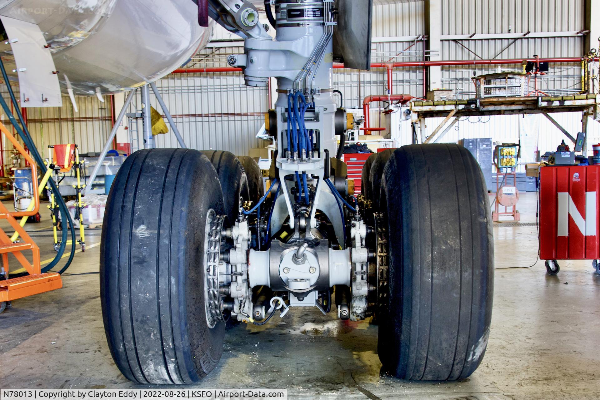 N78013, 1999 Boeing 777-224 C/N 29861, SFO 2022.
