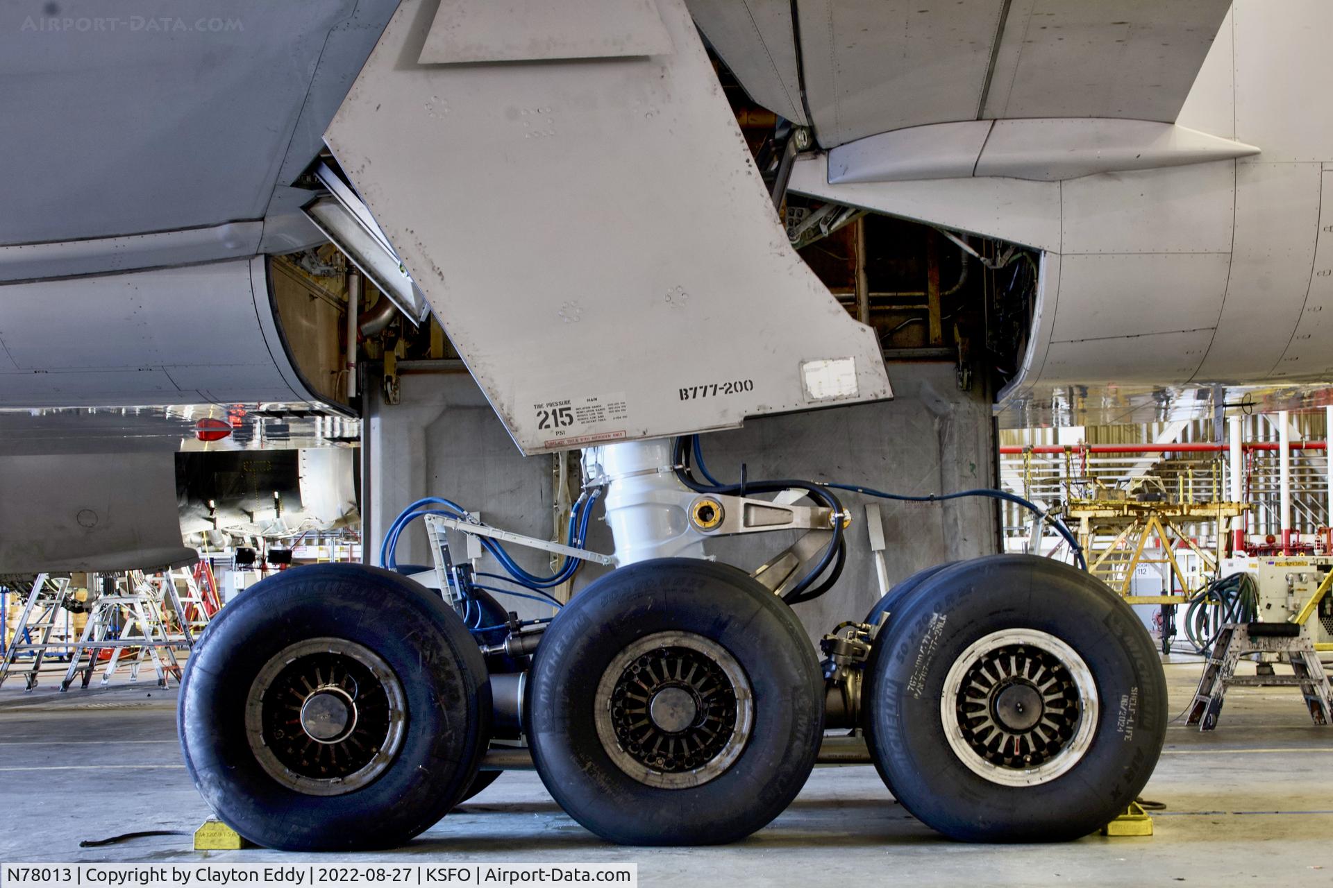 N78013, 1999 Boeing 777-224 C/N 29861, SFO 2022.
