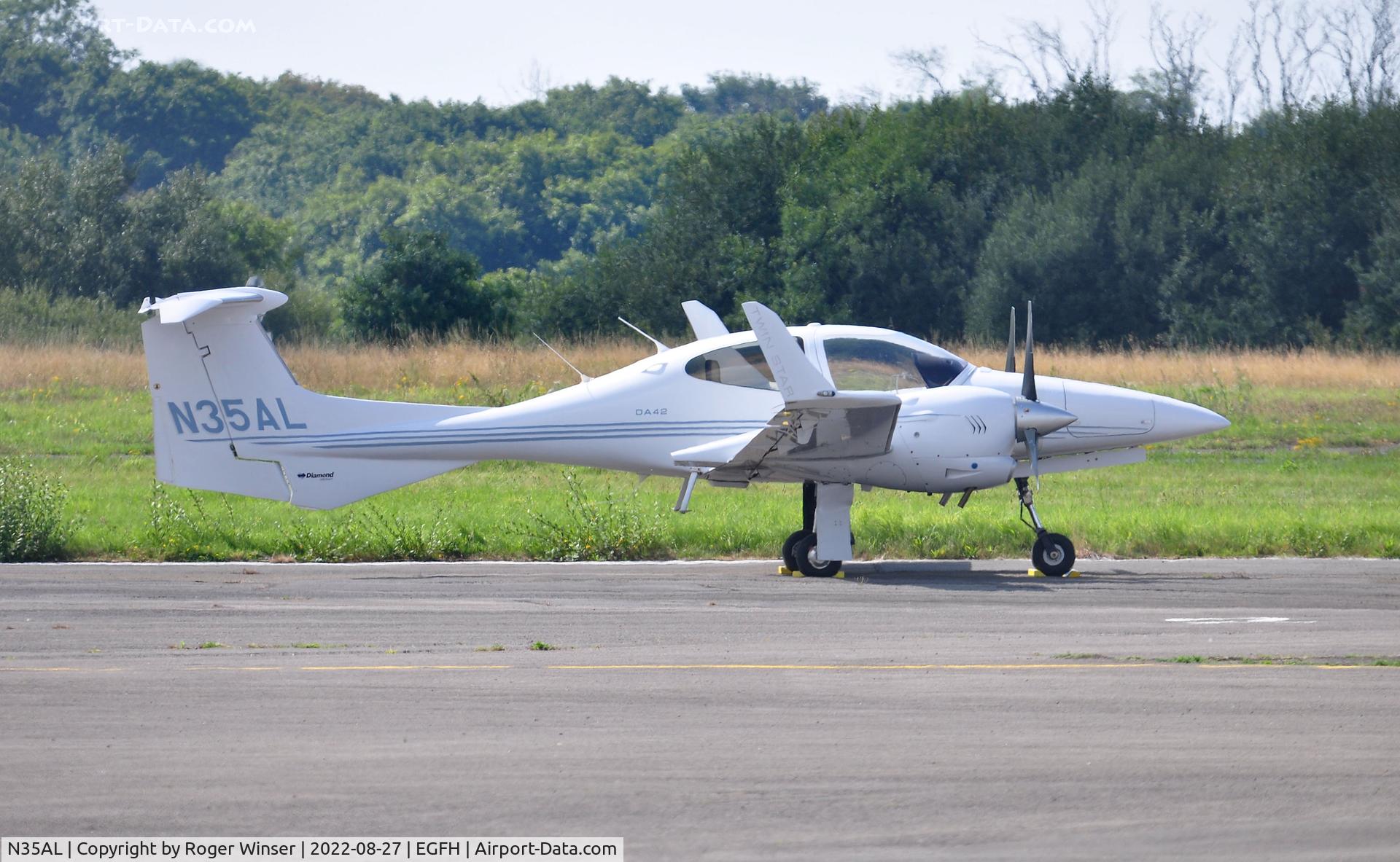 N35AL, 2006 Diamond DA-42 Twin Star C/N 42.147, Visiting Twin Star.