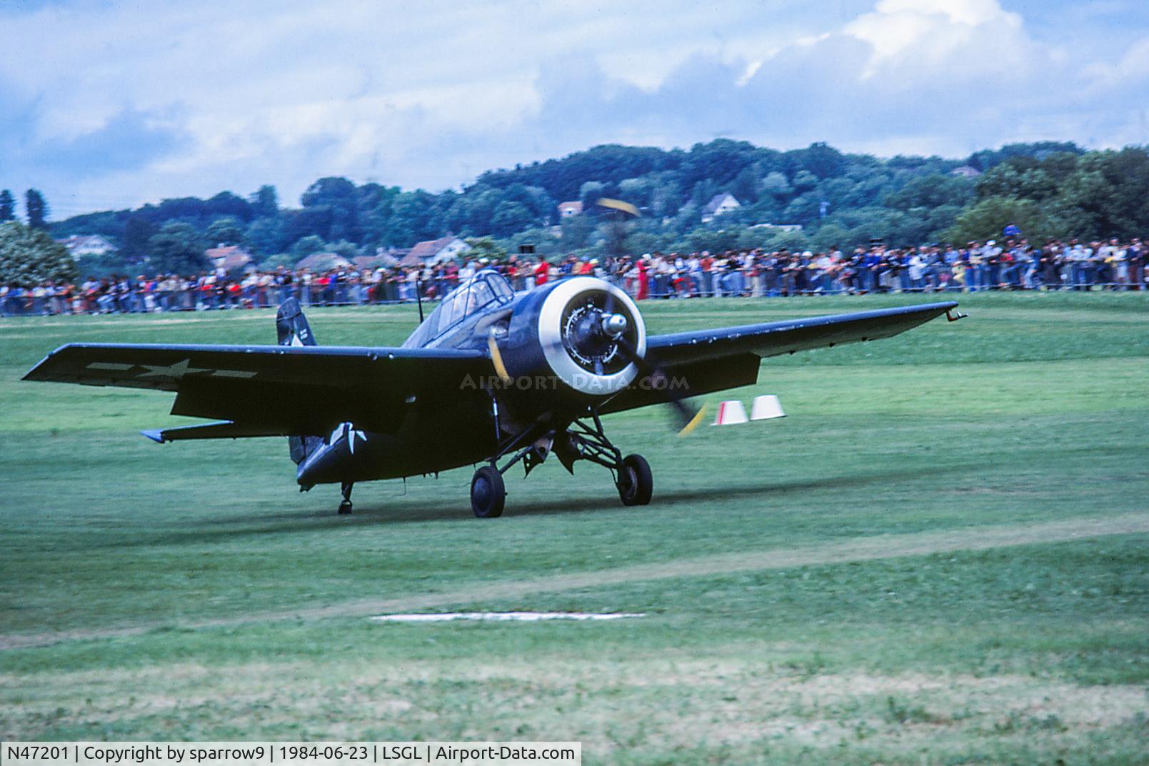 N47201, 1944 General Motors (Grumman) FM-2 Wildcat C/N 3268, Meeting Lausanne-Blécherette. Scaned from a slide.