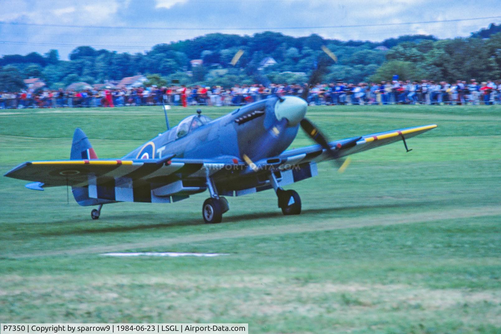 P7350, 1940 Supermarine 329 Spitfire IIa C/N CBAF.14, Meeting Lausanne-Blécherette. Scaned from a slide.