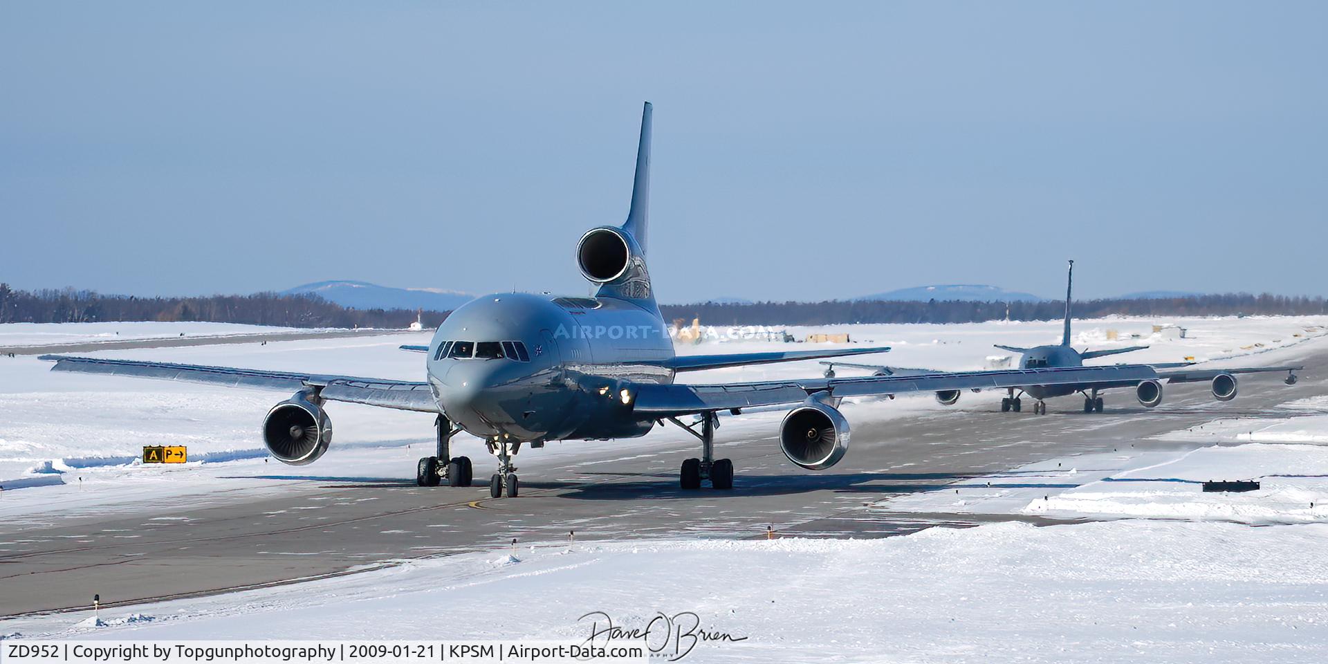 ZD952, 1979 Lockheed L-1011-500 Tristar (KC.1) C/N 193V-1168, tanker support for the 2nd group.