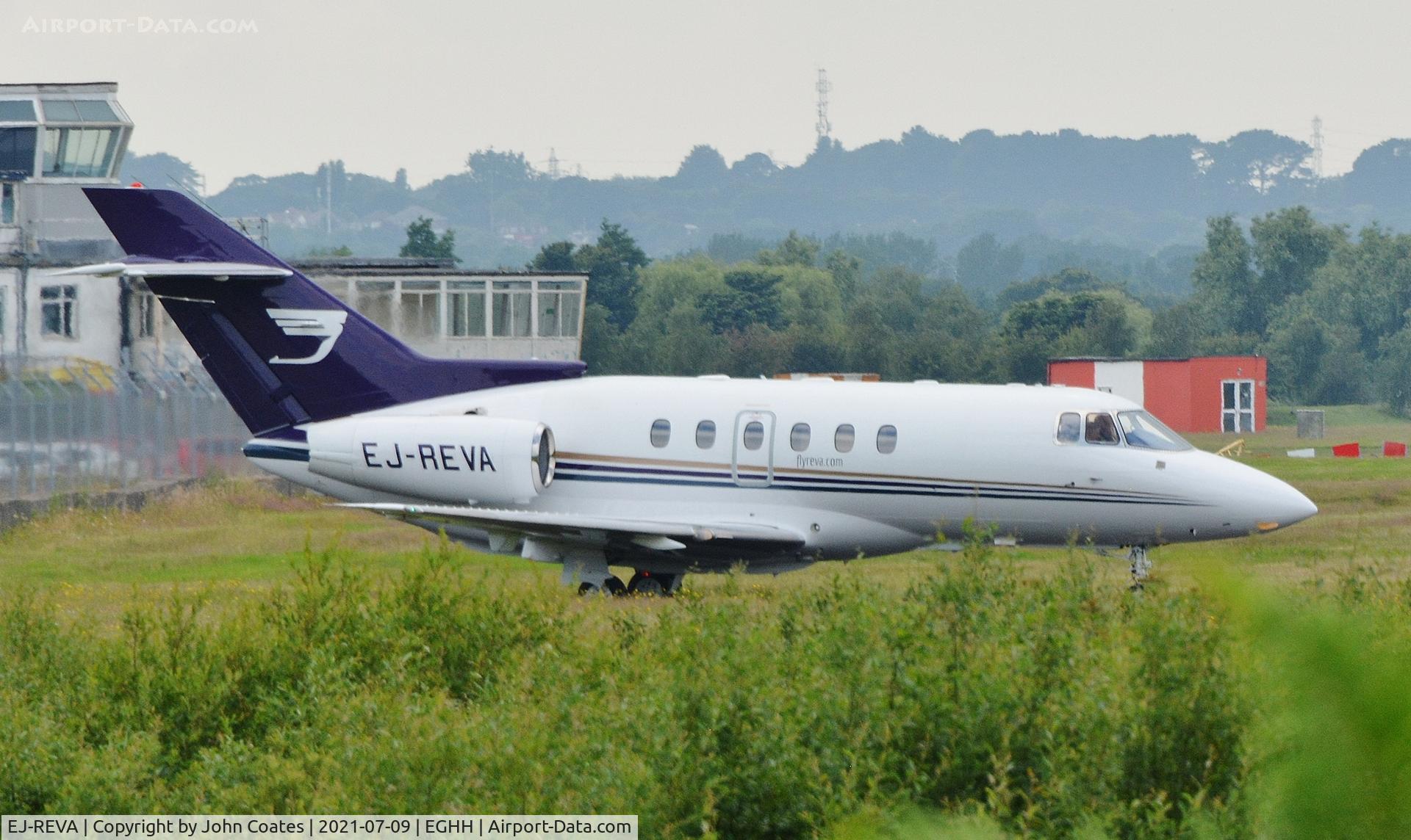 EJ-REVA, 1999 Raytheon Hawker 800XP C/N 258416, Taxiing from JETS