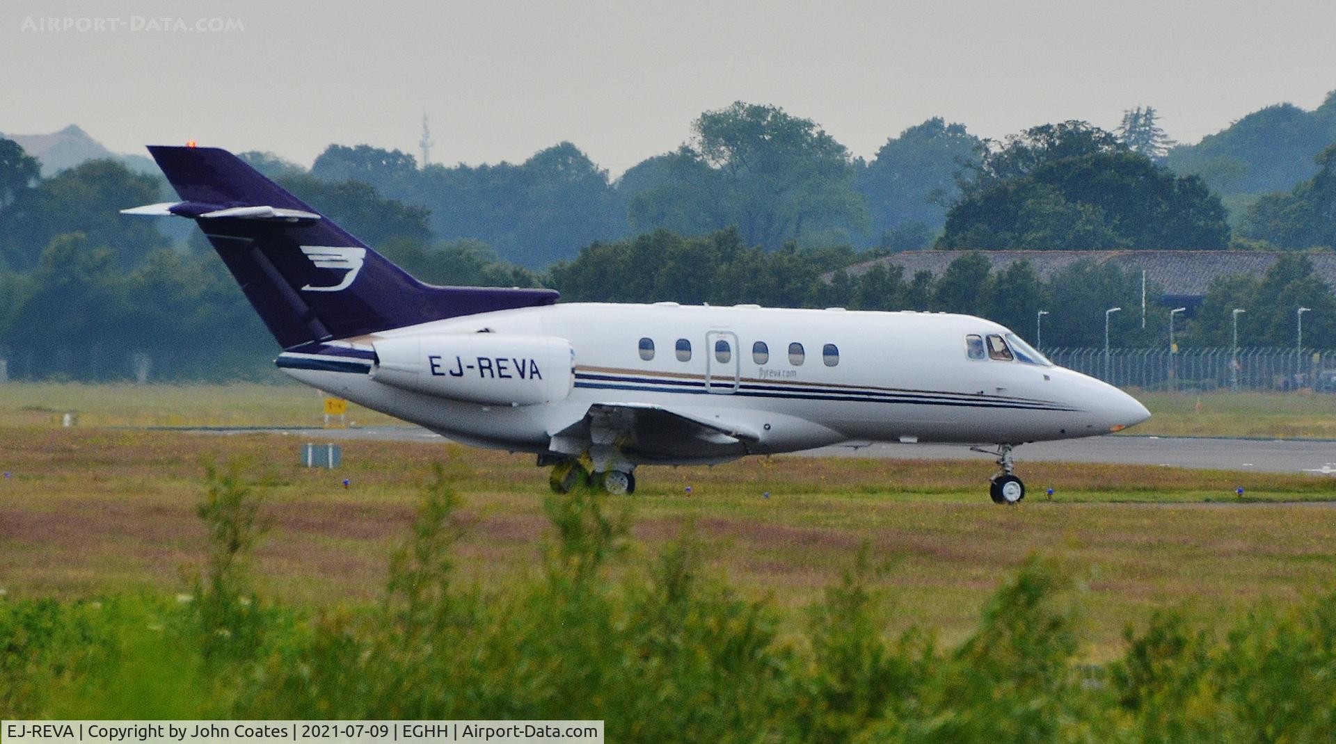EJ-REVA, 1999 Raytheon Hawker 800XP C/N 258416, Taxiing from JETS