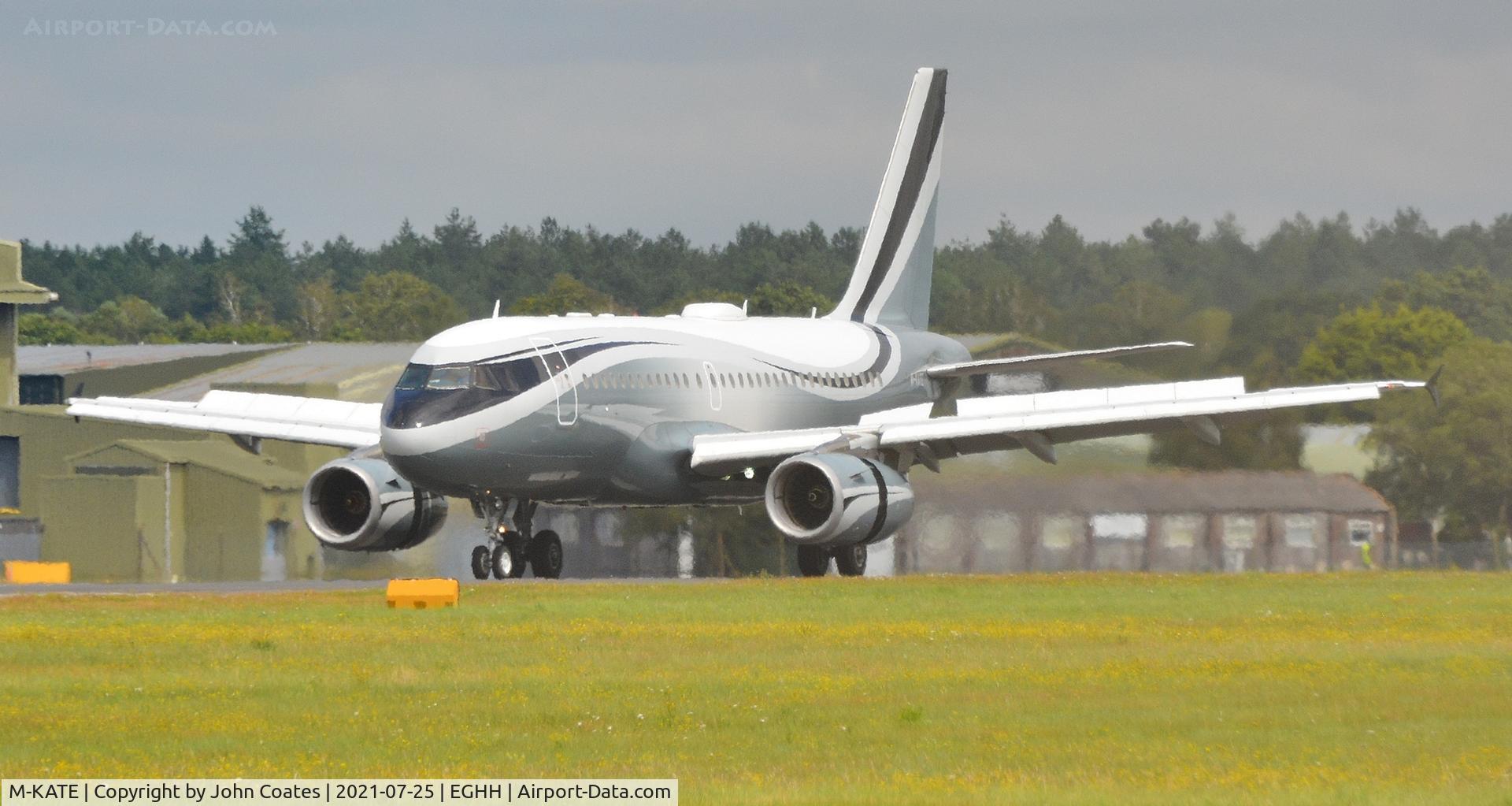M-KATE, 2010 Airbus ACJ319 (A319-133/CJ) C/N 4151, Touchdown 26