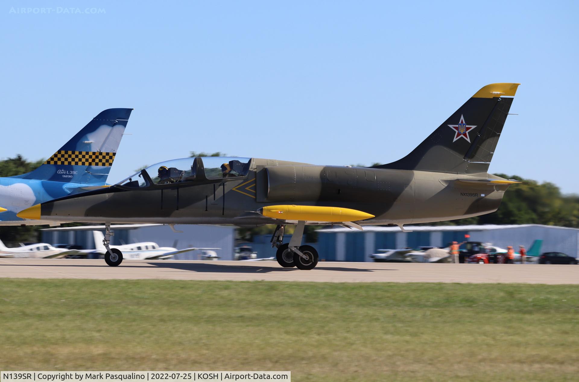 N139SR, 1983 Aero L-39 Albatros C/N 332448, Aero L-39