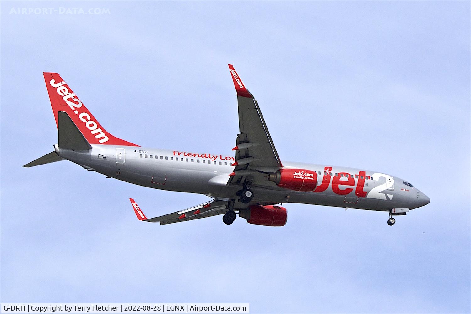 G-DRTI, 2005 Boeing 737-8FH C/N 29639, On approach to East Midlands Airport