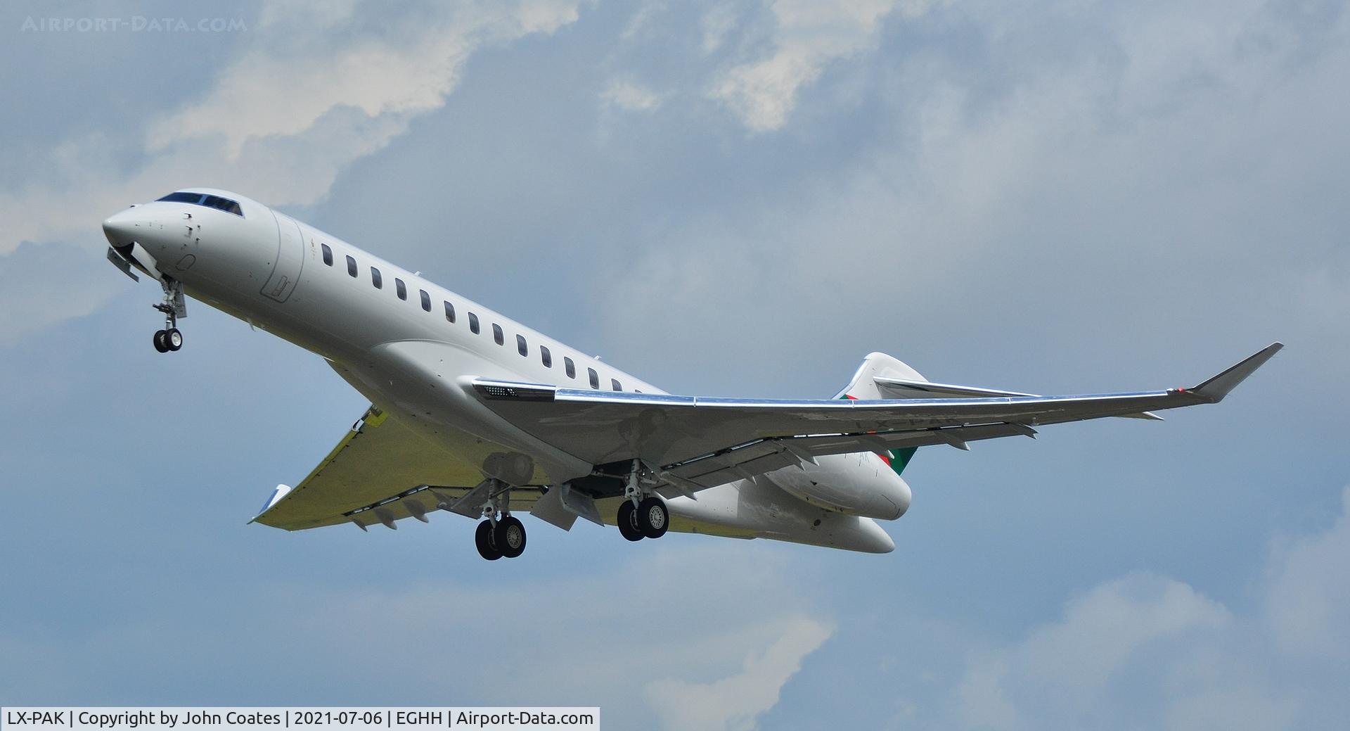 LX-PAK, 2006 Bombardier BD-700-1A10 Global Express C/N 9197, Departing from 26
