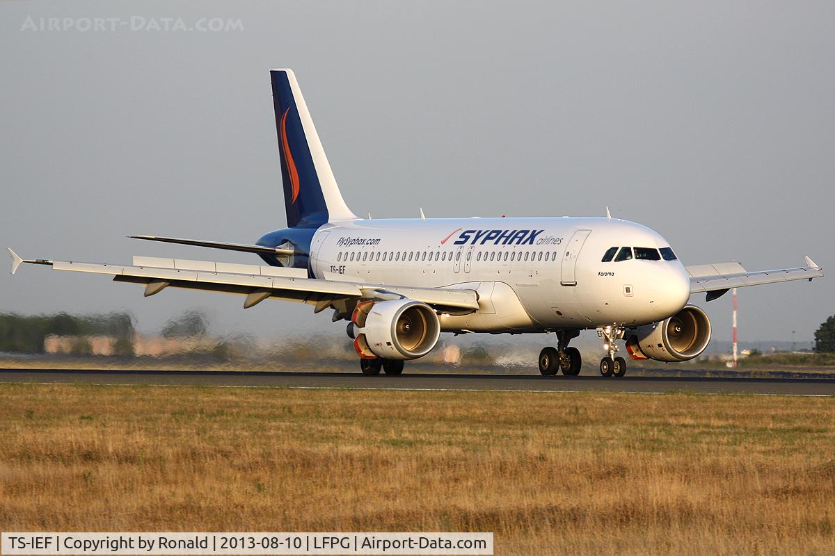 TS-IEF, 2009 Airbus A319-112 C/N 3853, at cdg