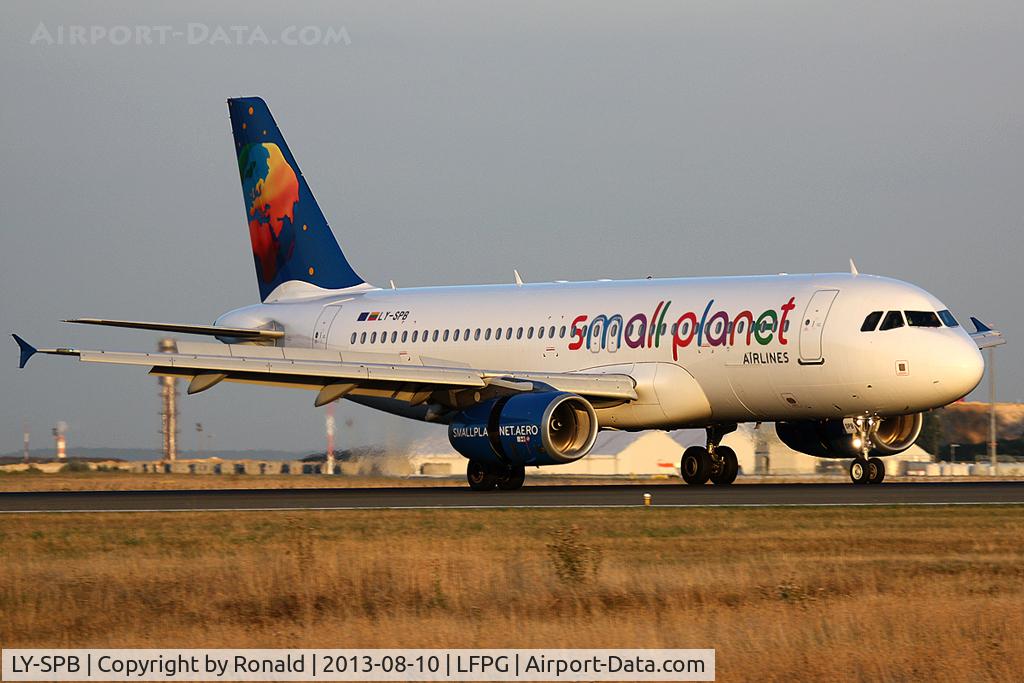 LY-SPB, 2006 Airbus A320-232 C/N 2987, at cdg