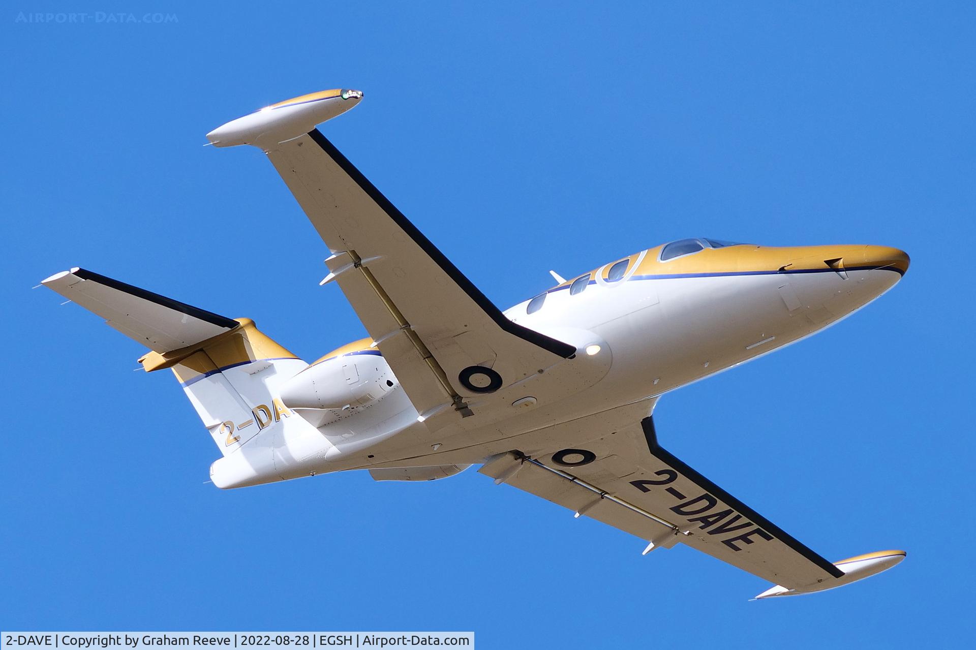 2-DAVE, 2008 Eclipse Aviation Corp EA-500 C/N EX500-210, Departing from Norwich.