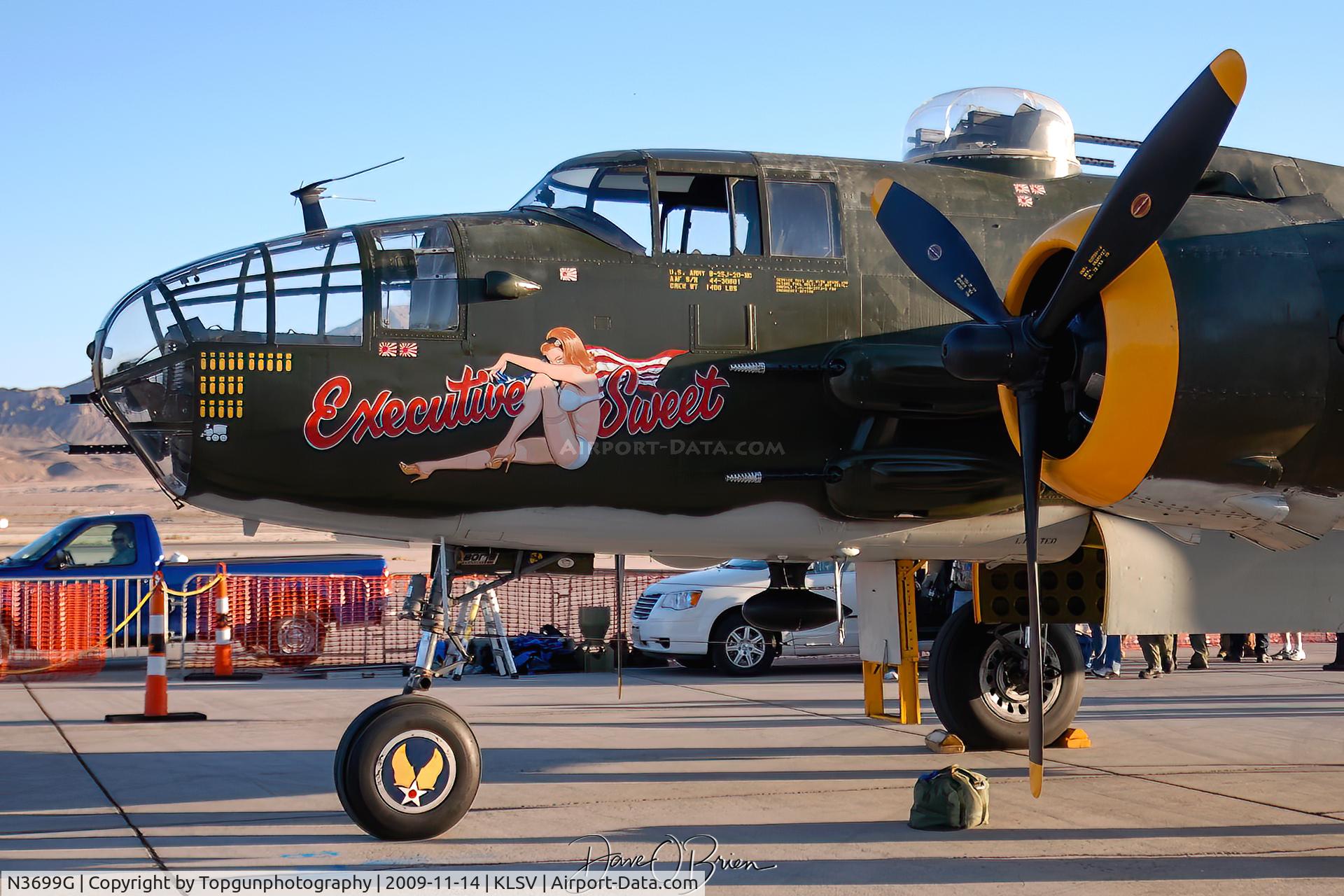 N3699G, 1944 North American TB-25N Mitchell C/N 108-34076, nose art
