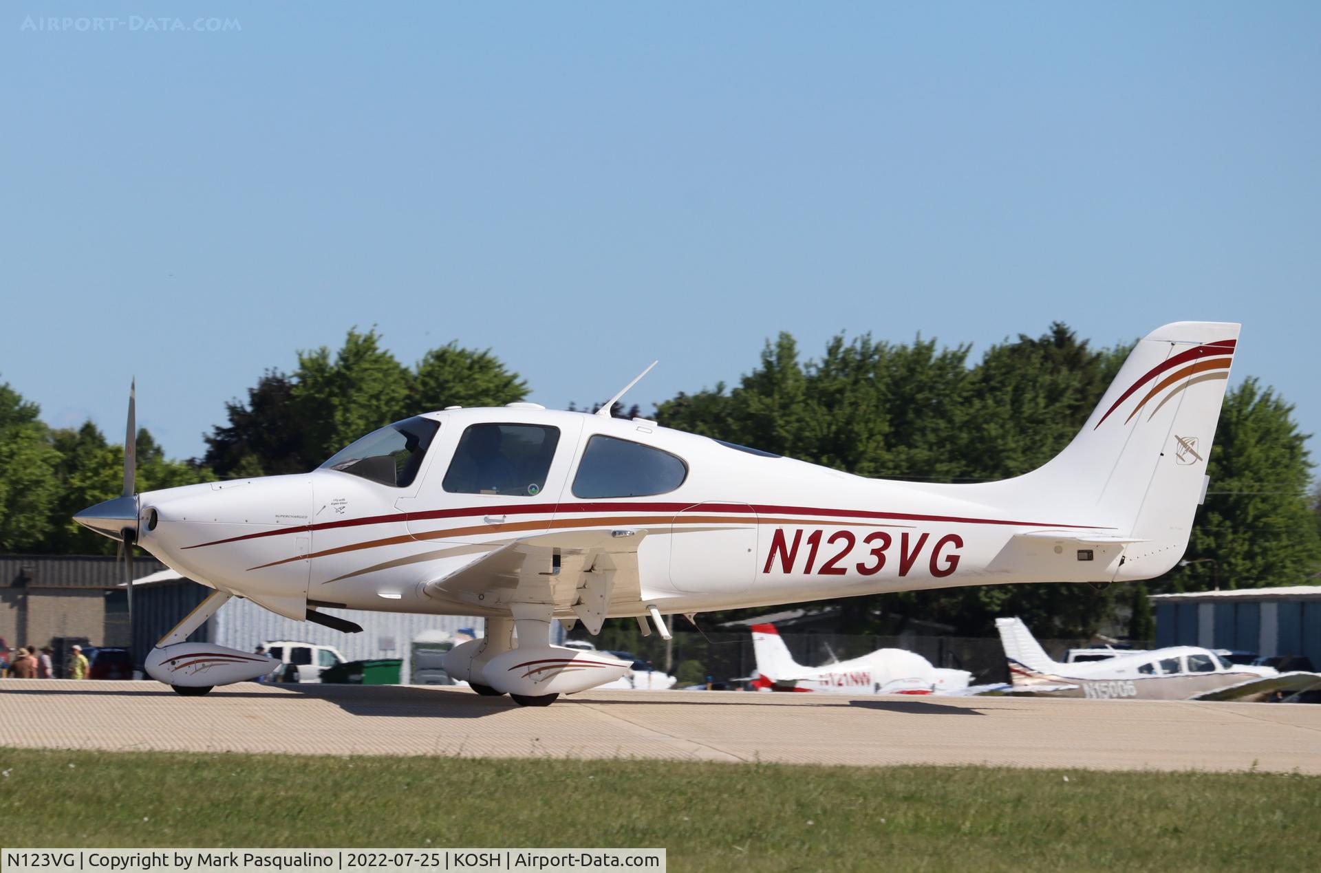 N123VG, 2002 Cirrus SR22 C/N 0383, Cirrus SR22