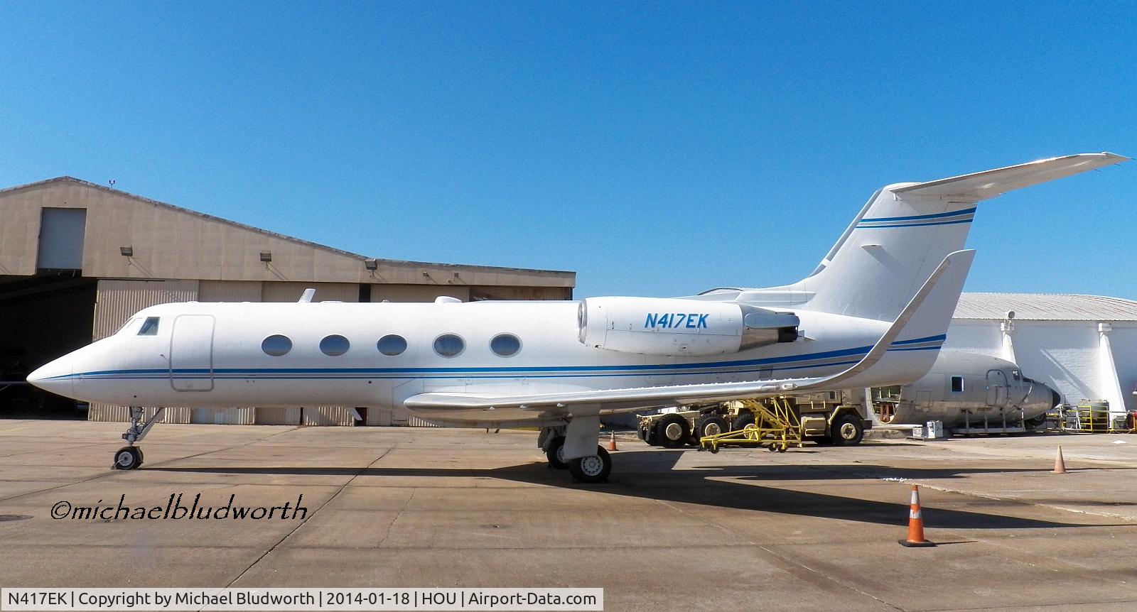 N417EK, 1972 Grumman G-1159 Gulfstream II C/N 110, Now derelict at Houston Hobby.
