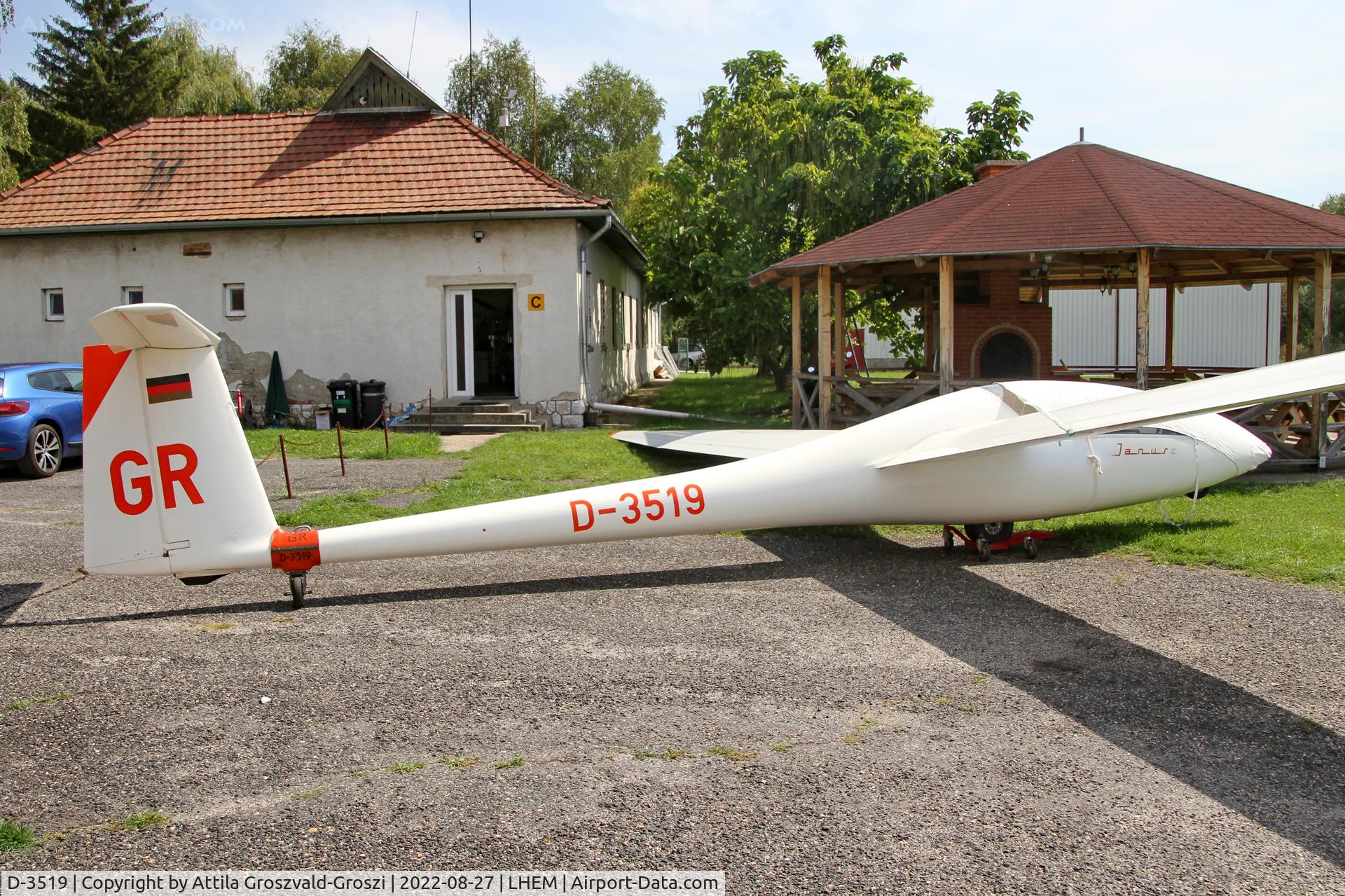 D-3519, 1982 Schempp-Hirth Janus C C/N 148, LHEM - id.Rubik Ernö Airport, Esztergom