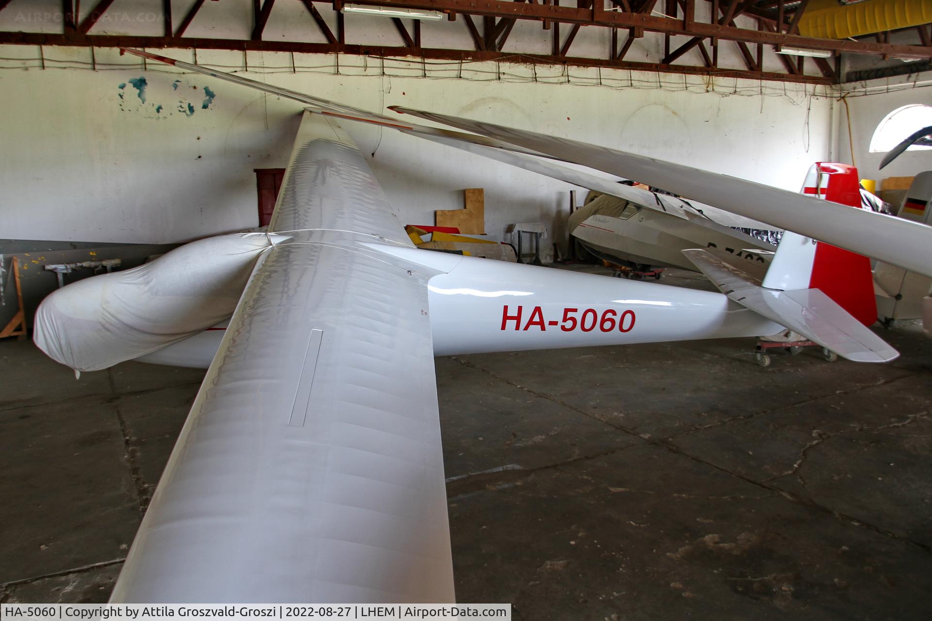 HA-5060, 1965 Schleicher Ka-6CR Rhonsegler C/N 6384, LHEM - id.Rubik Ernö Airport, Esztergom